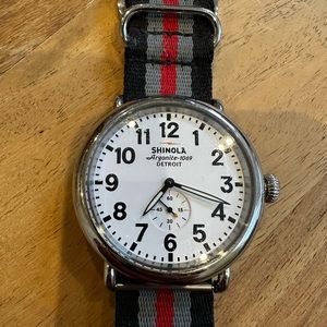 Men’s shinola runwell watch
